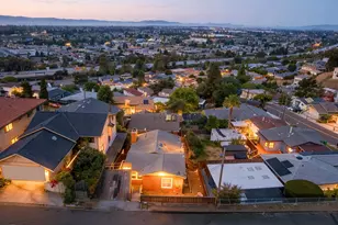 16805 President Dr, Castro Valley, CA 94578 - Photo 2