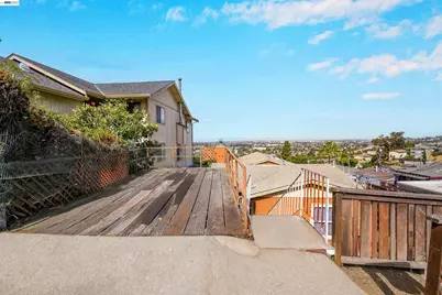 16805 President Dr, Castro Valley, CA 94578 - Photo 8