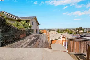 16805 President Dr, Castro Valley, CA 94578 - Photo 8