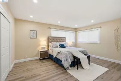 1204 Vistagrand Dr, San Leandro, CA 94577 - Photo 36