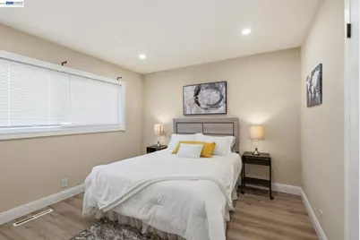 1204 Vistagrand Dr, San Leandro, CA 94577 - Photo 32