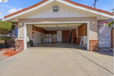 1204 Vistagrand Dr, San Leandro, CA 94577 - Photo 52