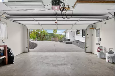 350 Elysian Fields Dr, Oakland, CA 94605 - Photo 48