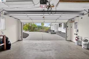 350 Elysian Fields Dr, Oakland, CA 94605 - Photo 48