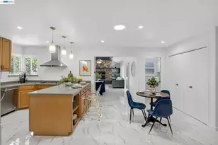 350 Elysian Fields Dr, Oakland, CA 94605 - Photo 14