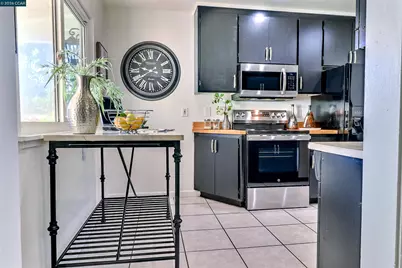 1792 Sharon Dr, Concord, CA 94519 - Photo 8