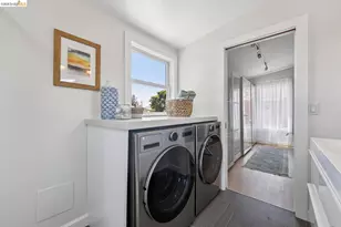 1075 53rd St, Oakland, CA 94608 - Photo 32