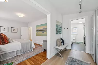 1075 53rd St, Oakland, CA 94608 - Photo 30