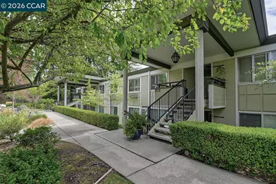 1309 Skycrest Dr #5, Walnut Creek, CA 94595 - Photo 2