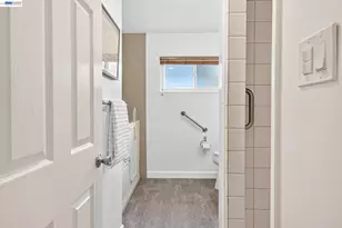 2062 Evergreen Ave, San Leandro, CA 94577 - Photo 26