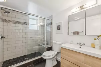 98 Montell St, Oakland, CA 94611 - Photo 30