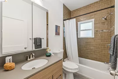 98 Montell St, Oakland, CA 94611 - Photo 22
