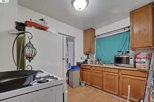 7000 Weld, Oakland, CA 94621 - Photo 26