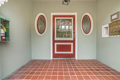 95 Moss Ave, Oakland, CA 94610 - Photo 8