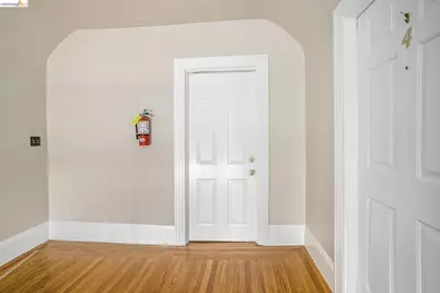 95 Moss Ave, Oakland, CA 94610 - Photo 14