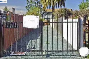 9625 Cherry St, Oakland, CA 94603 - Photo 12