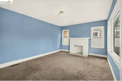 2333 81st Ave, Oakland, CA 94605 - Photo 8