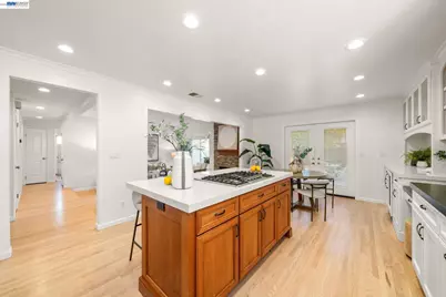 34351 Newton Ct, Fremont, CA 94555 - Photo 16
