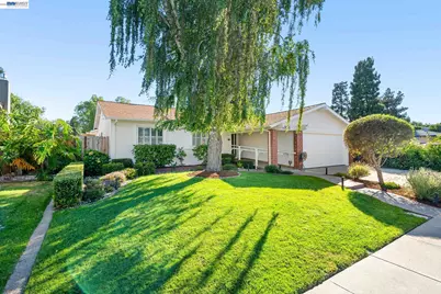34351 Newton Ct, Fremont, CA 94555 - Photo 2