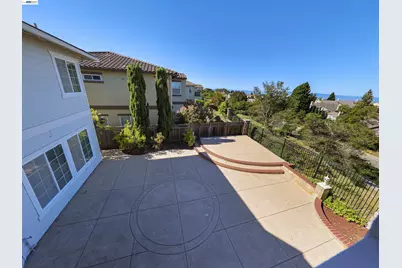 131 Arundel Dr, Hayward, CA 94542 - Photo 30