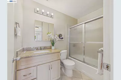 2201 Virginia St #2, Berkeley, CA 94709 - Photo 30