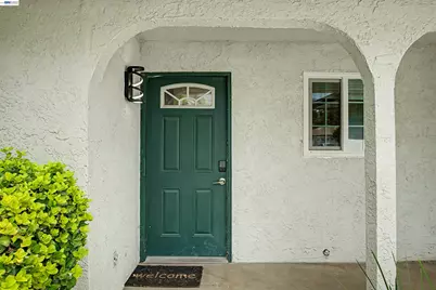 204 Clemmensen Ave, Madera, CA 93637 - Photo 2