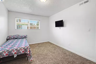 204 Clemmensen Ave, Madera, CA 93637 - Photo 20