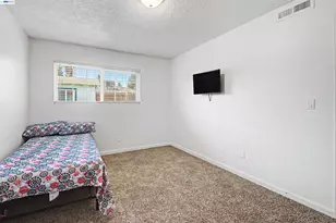 204 Clemmensen Ave, Madera, CA 93637 - Photo 20
