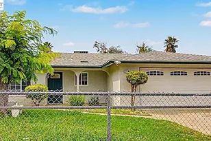 204 Clemmensen Ave, Madera, CA 93637 - Photo 1