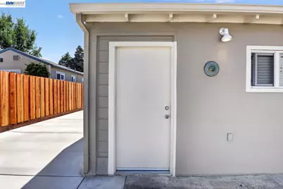 20843 Chester St, Castro Valley, CA 94546 - Photo 30