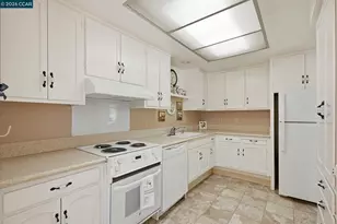 2424 Tice Creek Dr, Walnut Creek, CA 94595 - Photo 10