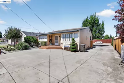 20835 Chester St, Castro Valley, CA 94546 - Photo 6