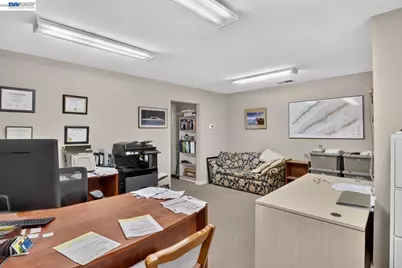 20835 Chester St, Castro Valley, CA 94546 - Photo 16