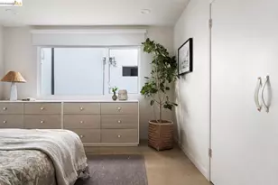 17440 Revello Dr, Pacific Palisades (los Angeles), CA 90272 - Photo 8