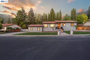 1084 Jamie Dr, Concord, CA 94518 - Photo 38