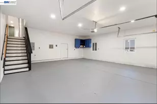 1084 Jamie Dr, Concord, CA 94518 - Photo 26