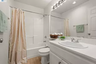 10706 Ian Ln, Dublin, CA 94568 - Photo 24