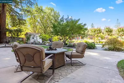 162 La Questa Dr, Danville, CA 94526 - Photo 36