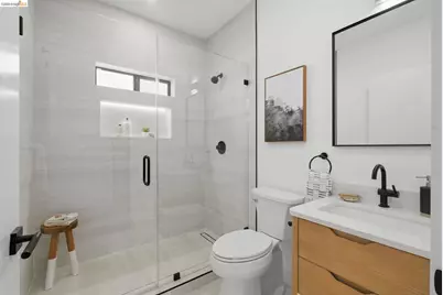 546 61st St, Oakland, CA 94609 - Photo 64