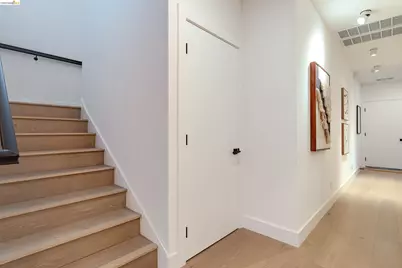 546 61st St, Oakland, CA 94609 - Photo 36