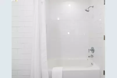 6465 San Pablo Ave #3-3, Oakland, CA 94608 - Photo 22