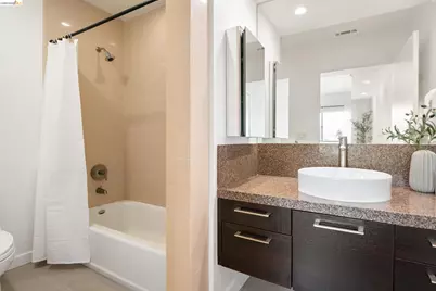 6465 San Pablo Ave #3-3, Oakland, CA 94608 - Photo 18