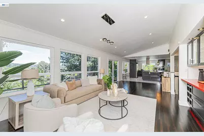 3060 Todd Ct, Castro Valley, CA 94546 - Photo 4