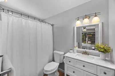 2715 Lyon Cir, Concord, CA 94518 - Photo 26