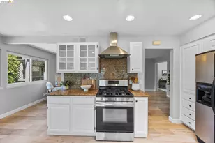 2715 Lyon Cir, Concord, CA 94518 - Photo 10