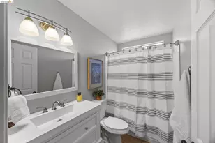 2715 Lyon Cir, Concord, CA 94518 - Photo 22