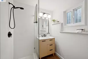 6957 Armour Dr, Oakland, CA 94611 - Photo 48