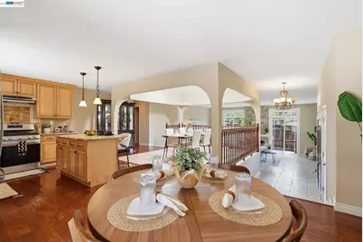 210 Amend Ct, El Sobrante, CA 94803 - Photo 14