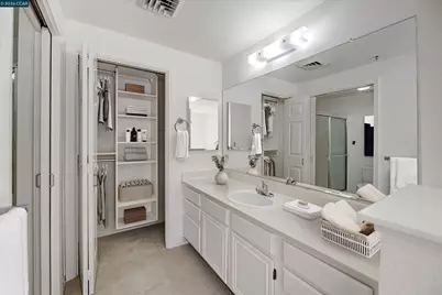 1840 Tice Creek Dr #2205, Walnut Creek, CA 94595 - Photo 28
