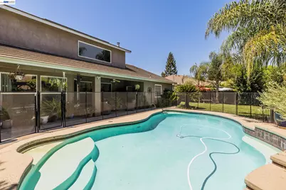 3448 Howard Ct, Visalia, CA 93292 - Photo 36